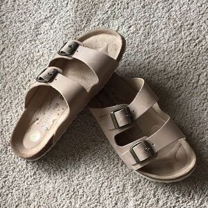 Musse & Cloud Tan Sandals Adjustable Straps Contoured Footbed